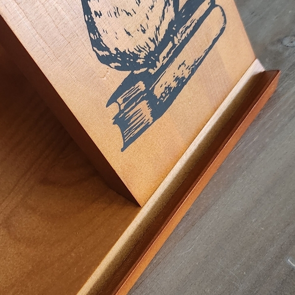 📚 Wooden Book Stand with Glass Holder – Owl Design, NEW, Reader’s Décor - Picture 6 of 16
